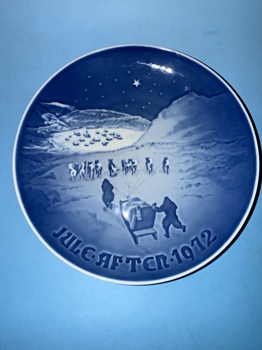 Bing & Grondahl Christmas in Greenland 1972 Porcelain Collector Plate 8000/9072